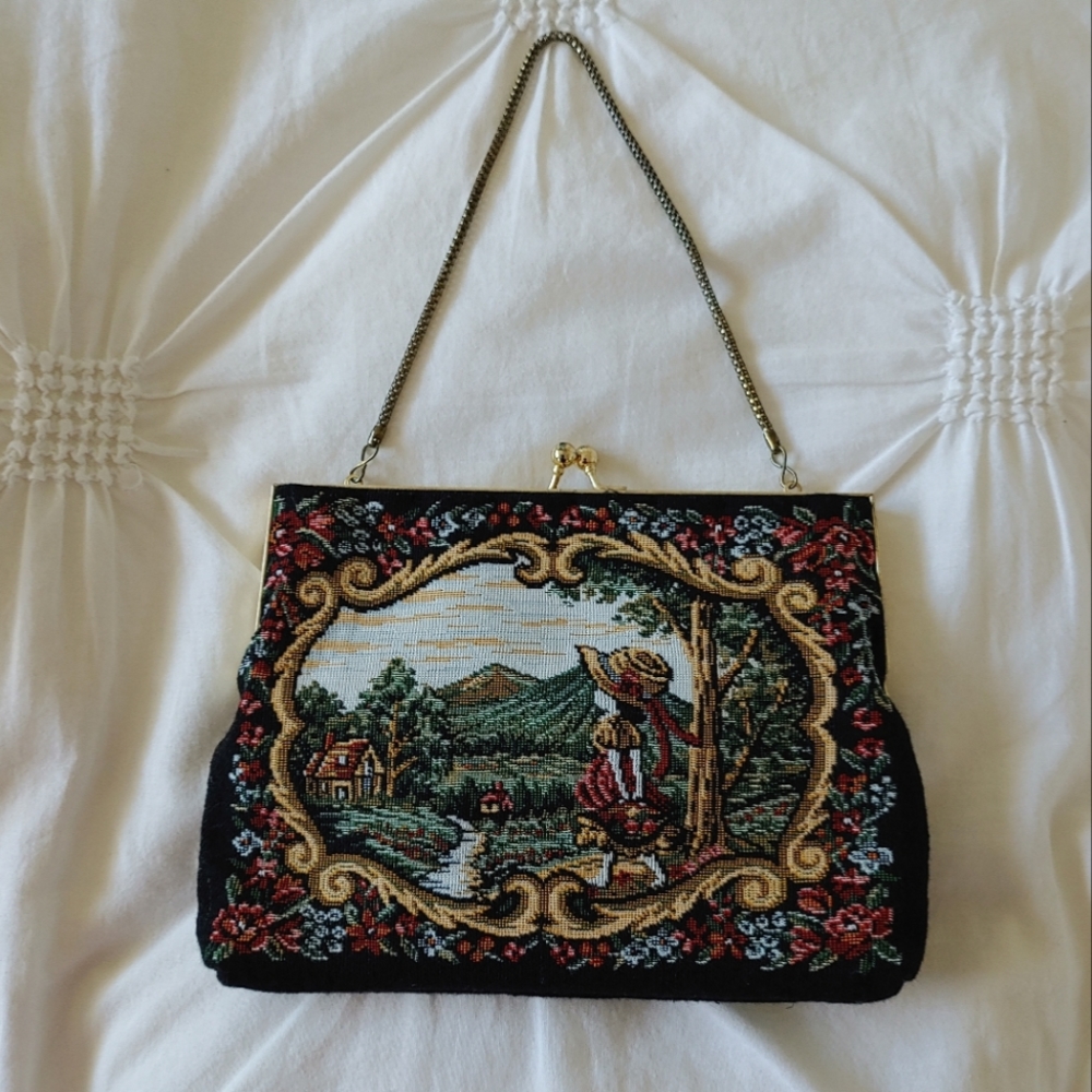 Du-Val vintage girl & scenery tapestry purse with snake chain Hong Kong - Picture 3 of 16